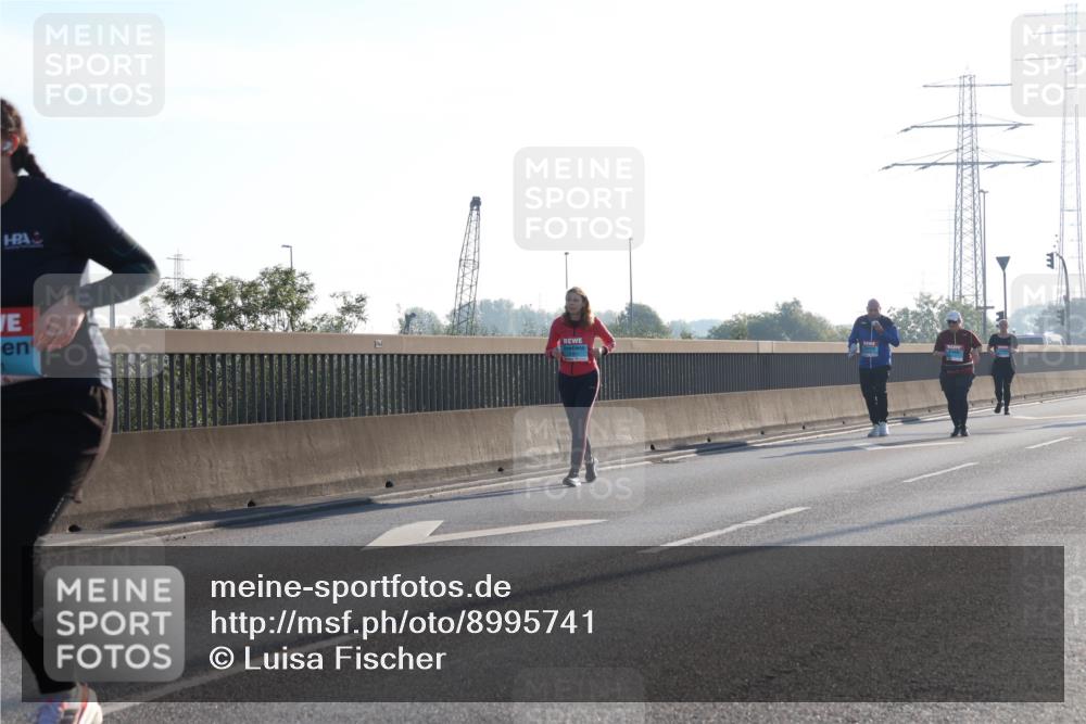 03.10.2025 - Köhlbrandbrückenlauf Luisa Fischer http://msf.ph/oto/8995741 03.10.2025 10:26:21 Position 3  meine-sportfotos.de