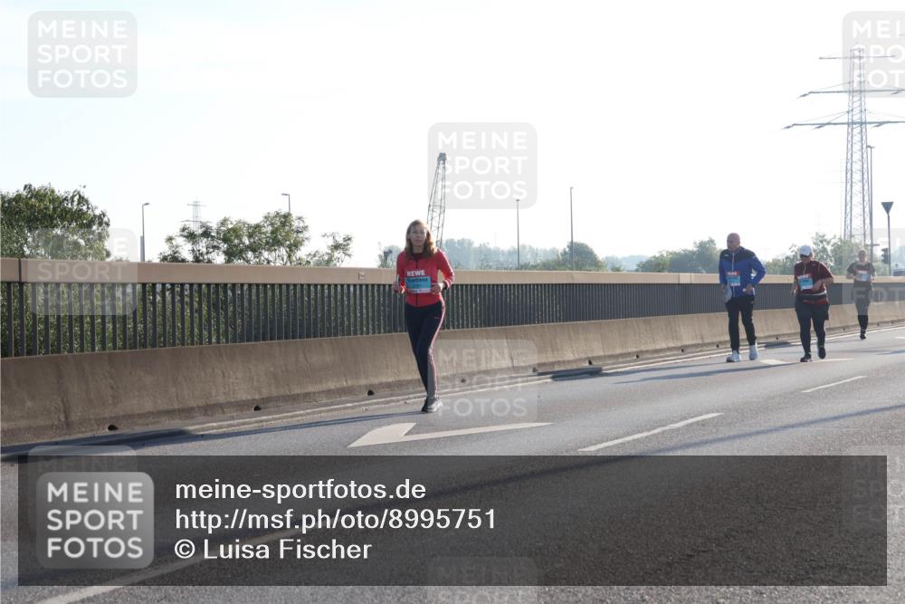 03.10.2025 - Köhlbrandbrückenlauf Luisa Fischer http://msf.ph/oto/8995751 03.10.2025 10:26:23 Position 3  meine-sportfotos.de