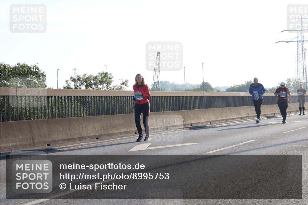 03.10.2025 - Köhlbrandbrückenlauf Luisa Fischer http://msf.ph/oto/8995753 03.10.2025 10:26:23 Position 3  meine-sportfotos.de