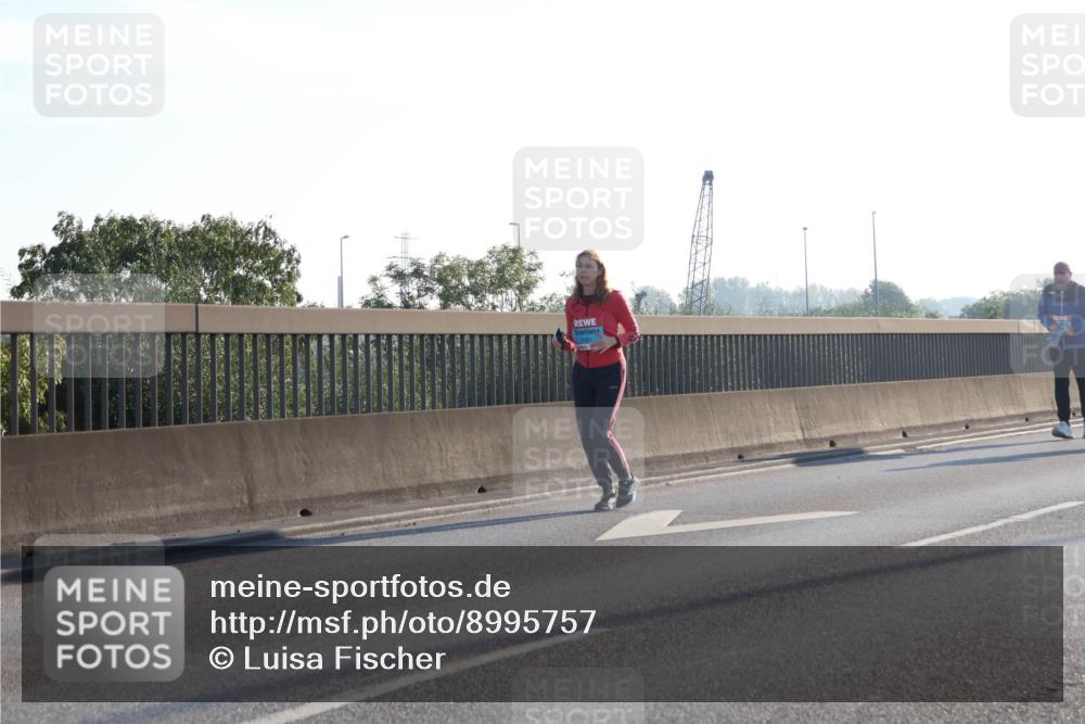 03.10.2025 - Köhlbrandbrückenlauf Luisa Fischer http://msf.ph/oto/8995757 03.10.2025 10:26:23 Position 3  meine-sportfotos.de