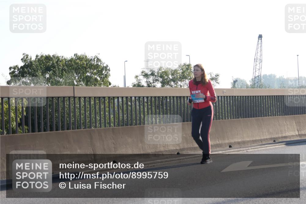 03.10.2025 - Köhlbrandbrückenlauf Luisa Fischer http://msf.ph/oto/8995759 03.10.2025 10:26:24 Position 3 2191 meine-sportfotos.de