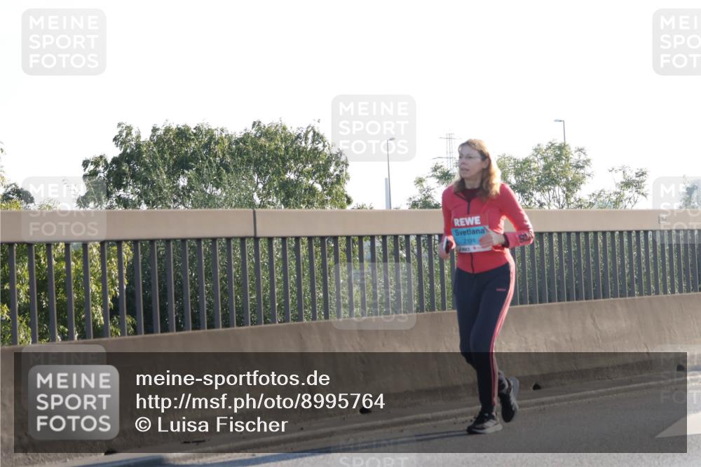 03.10.2025 - Köhlbrandbrückenlauf Luisa Fischer http://msf.ph/oto/8995764 03.10.2025 10:26:24 Position 3 2191 meine-sportfotos.de