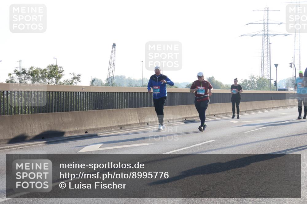 03.10.2025 - Köhlbrandbrückenlauf Luisa Fischer http://msf.ph/oto/8995776 03.10.2025 10:26:26 Position 3  meine-sportfotos.de