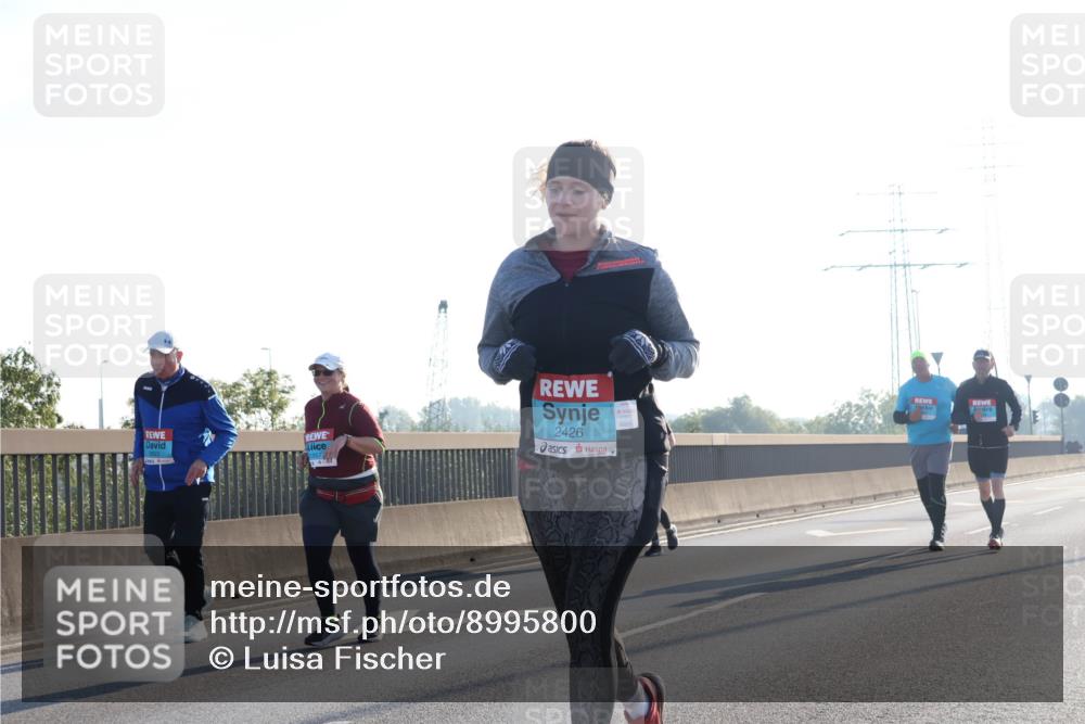 03.10.2025 - Köhlbrandbrückenlauf Luisa Fischer http://msf.ph/oto/8995800 03.10.2025 10:26:29 Position 3 2357, 2426 meine-sportfotos.de