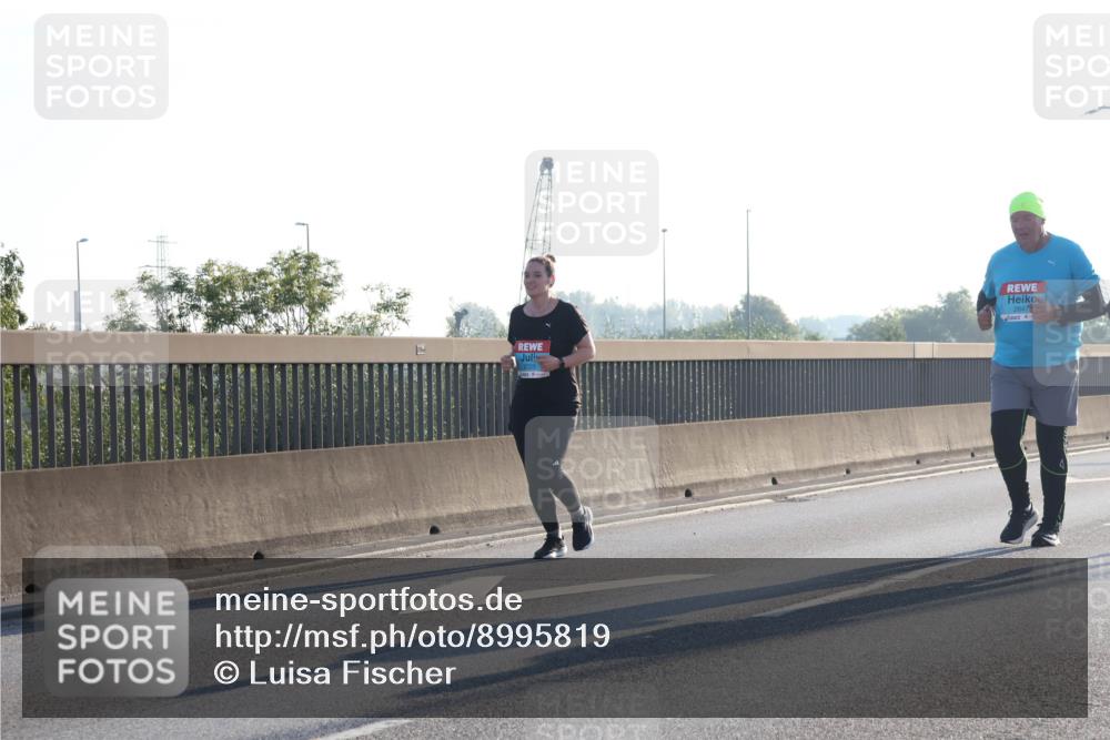 03.10.2025 - Köhlbrandbrückenlauf Luisa Fischer http://msf.ph/oto/8995819 03.10.2025 10:26:32 Position 3 2647, 2723 meine-sportfotos.de