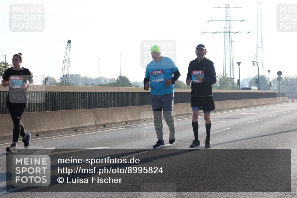 03.10.2025 - Köhlbrandbrückenlauf Luisa Fischer http://msf.ph/oto/8995824 03.10.2025 10:26:33 Position 3 2723, 2647 meine-sportfotos.de
