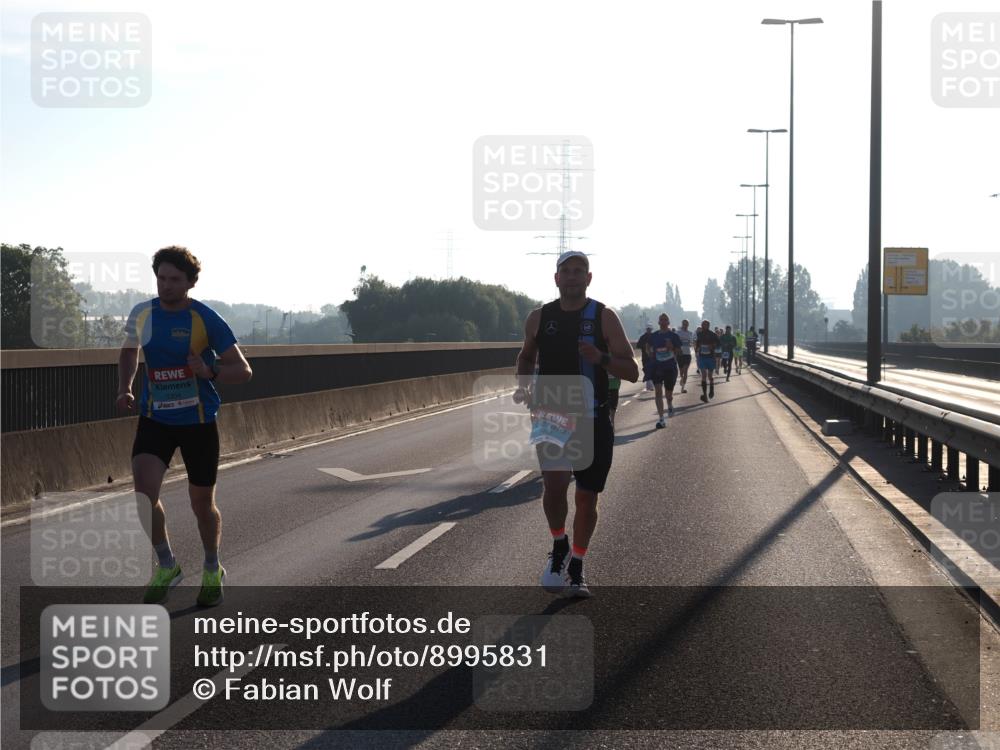 03.10.2025 - Köhlbrandbrückenlauf Fabian Wolf http://msf.ph/oto/8995831 03.10.2025 09:12:05 Position 3 3304 meine-sportfotos.de