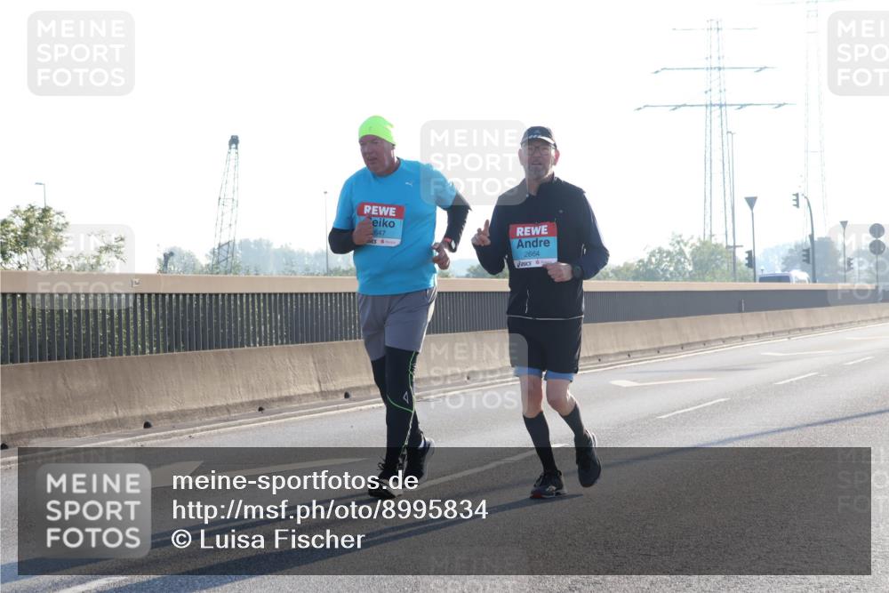 03.10.2025 - Köhlbrandbrückenlauf Luisa Fischer http://msf.ph/oto/8995834 03.10.2025 10:26:34 Position 3 647, 2664 meine-sportfotos.de
