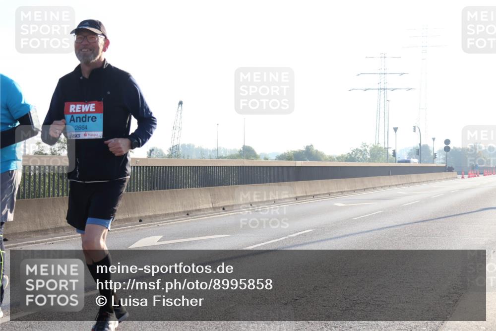 03.10.2025 - Köhlbrandbrückenlauf Luisa Fischer http://msf.ph/oto/8995858 03.10.2025 10:26:36 Position 3 2664 meine-sportfotos.de