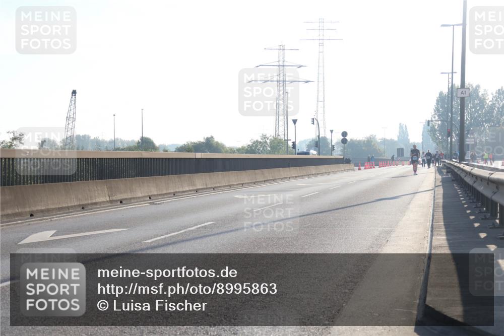 03.10.2025 - Köhlbrandbrückenlauf Luisa Fischer http://msf.ph/oto/8995863 03.10.2025 10:26:37 Position 3  meine-sportfotos.de