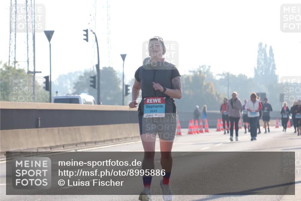 03.10.2025 - Köhlbrandbrückenlauf Luisa Fischer http://msf.ph/oto/8995886 03.10.2025 10:26:50 Position 3 3649 meine-sportfotos.de