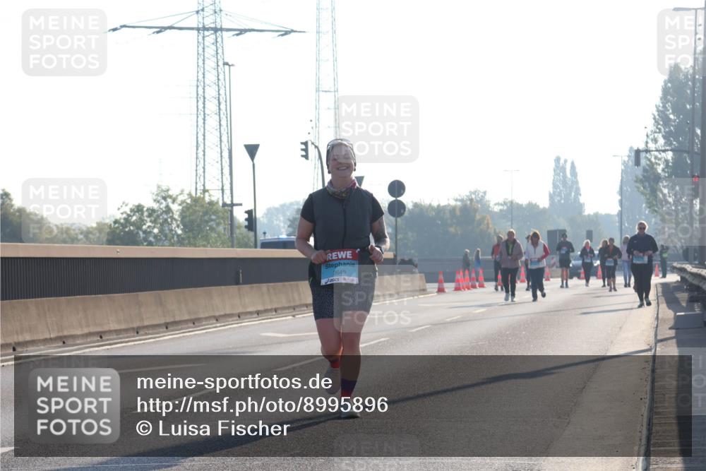 03.10.2025 - Köhlbrandbrückenlauf Luisa Fischer http://msf.ph/oto/8995896 03.10.2025 10:26:52 Position 3 3649 meine-sportfotos.de
