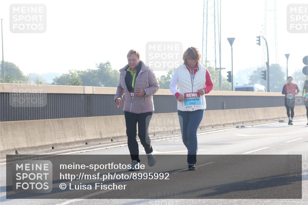 03.10.2025 - Köhlbrandbrückenlauf Luisa Fischer http://msf.ph/oto/8995992 03.10.2025 10:27:09 Position 3 2908 meine-sportfotos.de