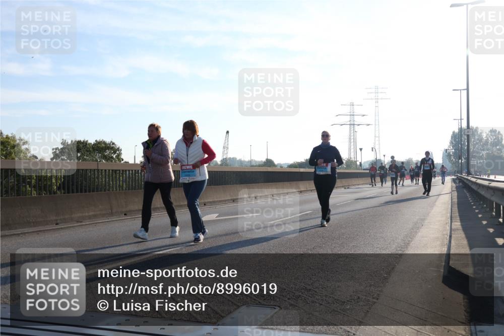 03.10.2025 - Köhlbrandbrückenlauf Luisa Fischer http://msf.ph/oto/8996019 03.10.2025 10:27:13 Position 3  meine-sportfotos.de