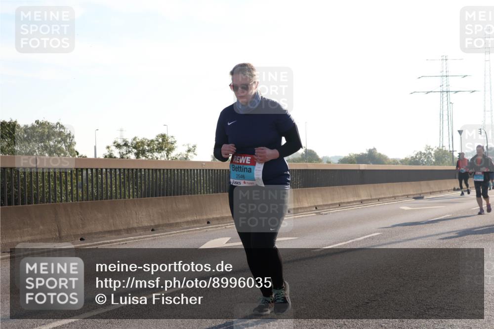 03.10.2025 - Köhlbrandbrückenlauf Luisa Fischer http://msf.ph/oto/8996035 03.10.2025 10:27:15 Position 3 2546 meine-sportfotos.de