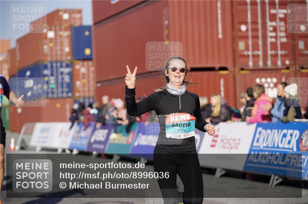 03.10.2025 - Köhlbrandbrückenlauf Michael Burmester http://msf.ph/oto/8996036 03.10.2025 09:58:48 Ziel 1054, 1142, 1215, 2302, 3174 meine-sportfotos.de