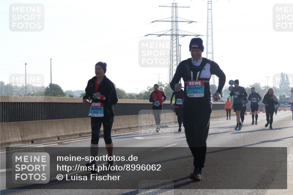 03.10.2025 - Köhlbrandbrückenlauf Luisa Fischer http://msf.ph/oto/8996062 03.10.2025 10:27:19 Position 3 2236, 1928 meine-sportfotos.de