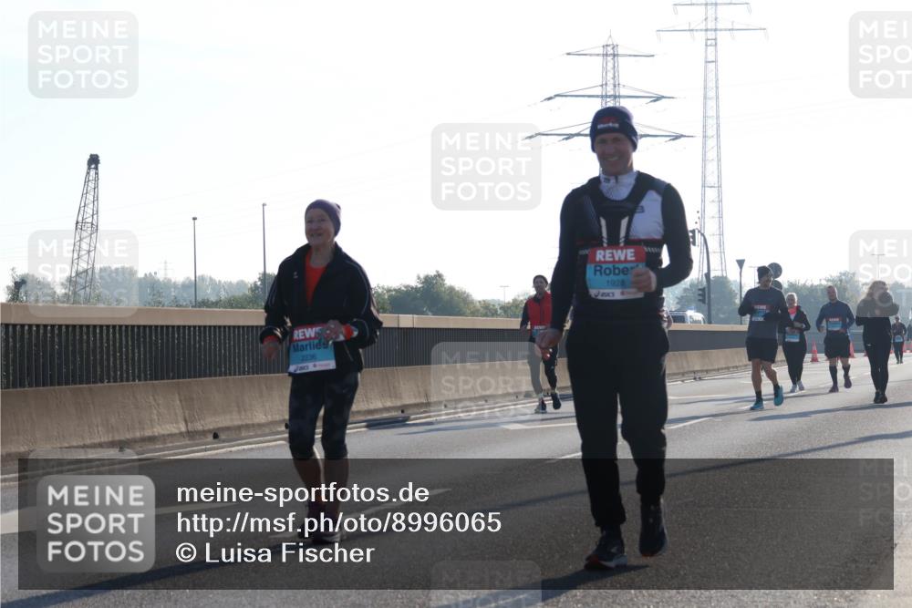 03.10.2025 - Köhlbrandbrückenlauf Luisa Fischer http://msf.ph/oto/8996065 03.10.2025 10:27:20 Position 3 2236, 1928 meine-sportfotos.de