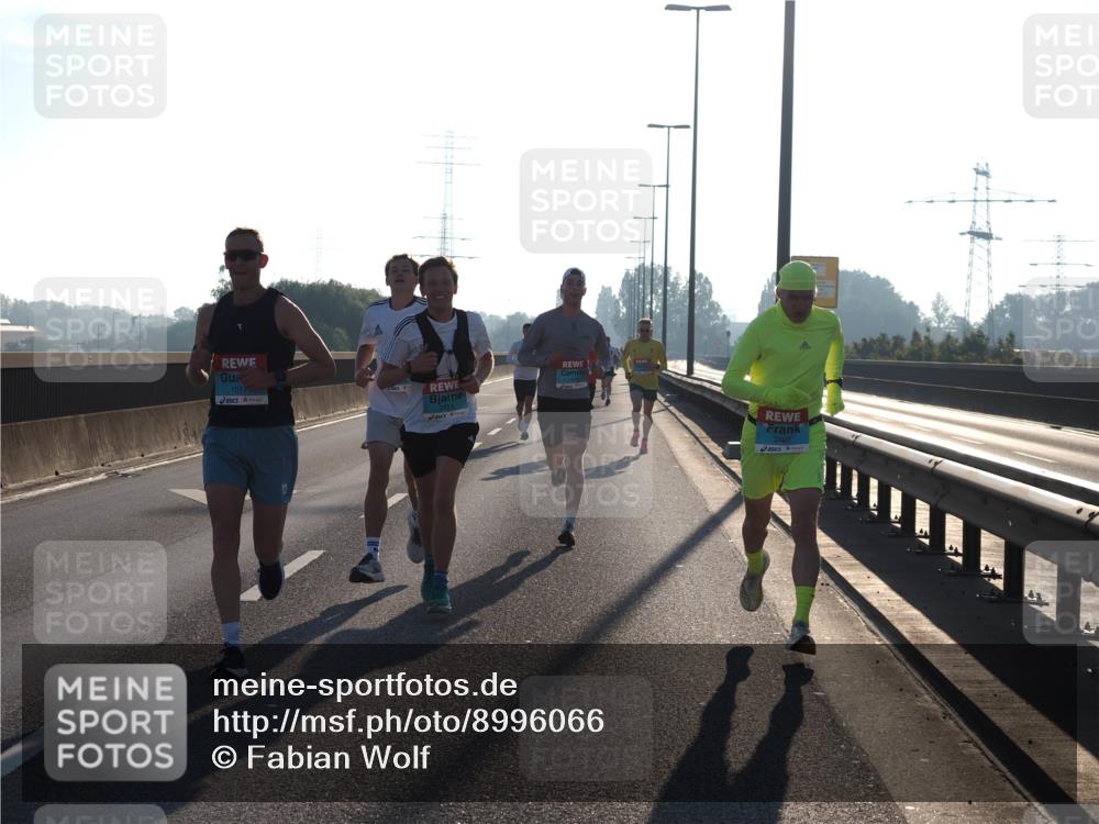 03.10.2025 - Köhlbrandbrückenlauf Fabian Wolf http://msf.ph/oto/8996066 03.10.2025 09:12:22 Position 3 1017, 3153, 3460 meine-sportfotos.de