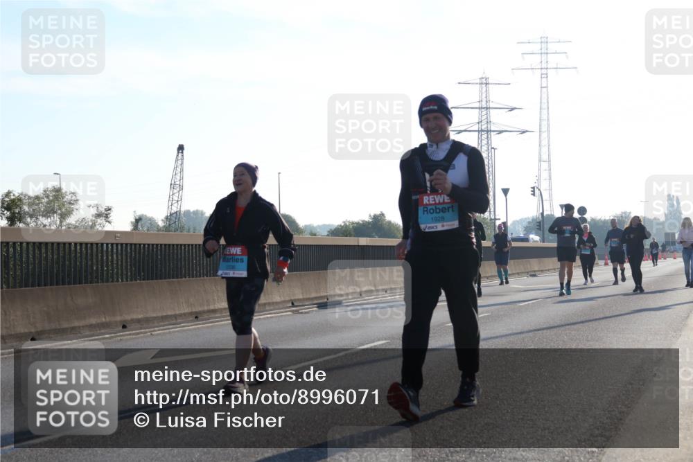 03.10.2025 - Köhlbrandbrückenlauf Luisa Fischer http://msf.ph/oto/8996071 03.10.2025 10:27:20 Position 3 1928 meine-sportfotos.de