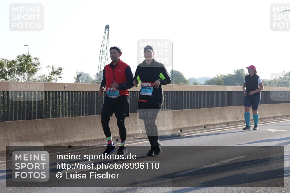 03.10.2025 - Köhlbrandbrückenlauf Luisa Fischer http://msf.ph/oto/8996110 03.10.2025 10:27:27 Position 3 2643, 2607 meine-sportfotos.de