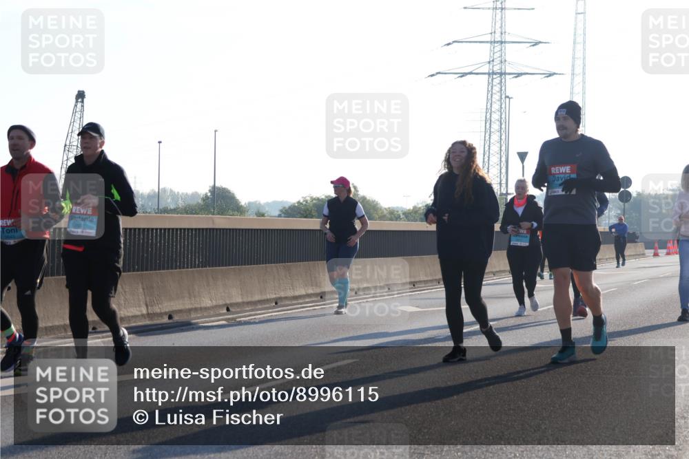 03.10.2025 - Köhlbrandbrückenlauf Luisa Fischer http://msf.ph/oto/8996115 03.10.2025 10:27:28 Position 3 2643, 2607 meine-sportfotos.de