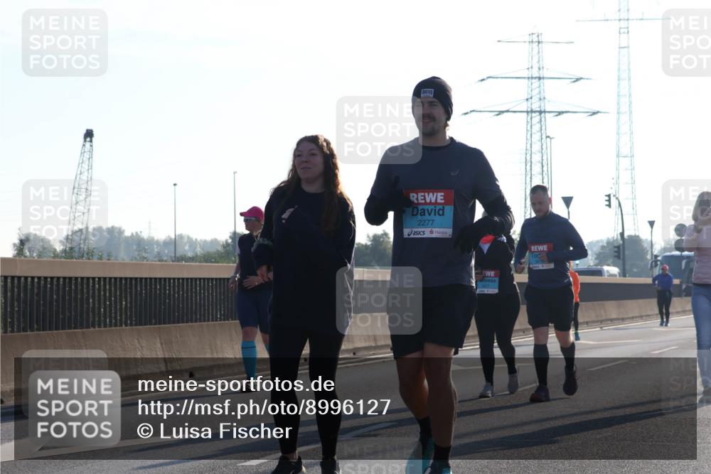 03.10.2025 - Köhlbrandbrückenlauf Luisa Fischer http://msf.ph/oto/8996127 03.10.2025 10:27:30 Position 3 2277, 3474 meine-sportfotos.de