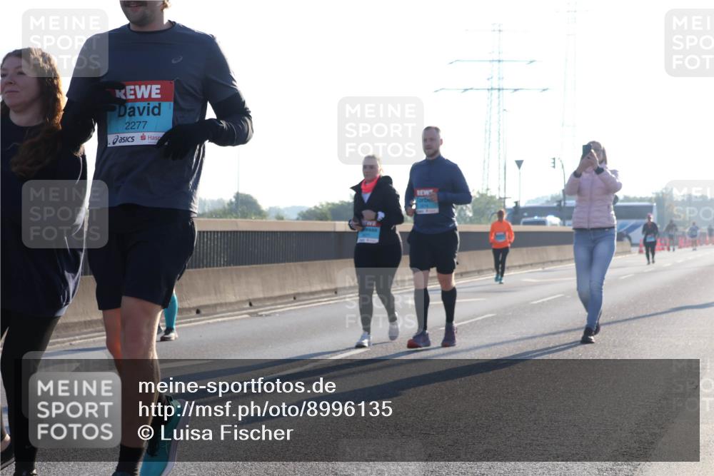 03.10.2025 - Köhlbrandbrückenlauf Luisa Fischer http://msf.ph/oto/8996135 03.10.2025 10:27:31 Position 3 2277 meine-sportfotos.de
