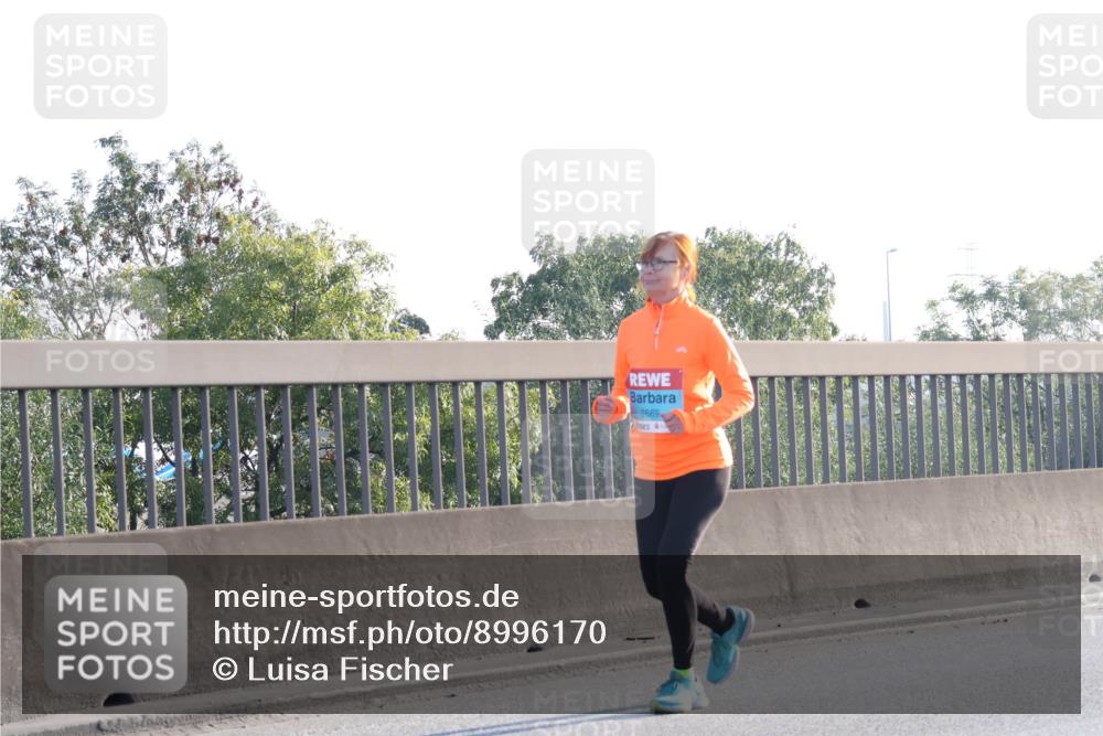 03.10.2025 - Köhlbrandbrückenlauf Luisa Fischer http://msf.ph/oto/8996170 03.10.2025 10:27:43 Position 3 2669 meine-sportfotos.de