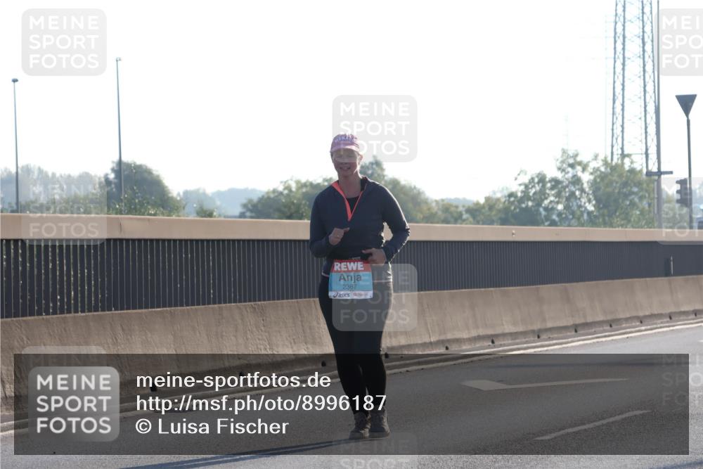 03.10.2025 - Köhlbrandbrückenlauf Luisa Fischer http://msf.ph/oto/8996187 03.10.2025 10:27:48 Position 3 2367 meine-sportfotos.de