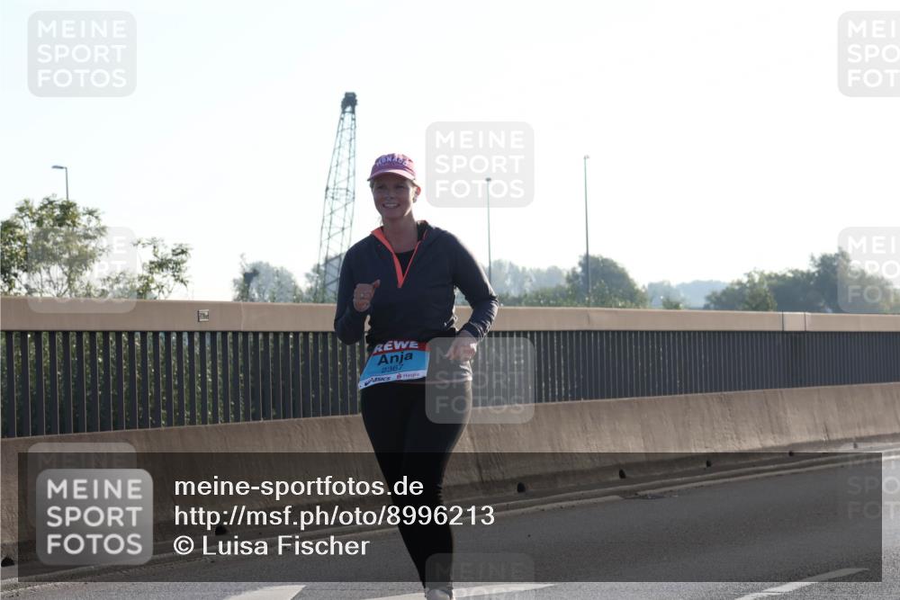 03.10.2025 - Köhlbrandbrückenlauf Luisa Fischer http://msf.ph/oto/8996213 03.10.2025 10:27:52 Position 3 2367 meine-sportfotos.de
