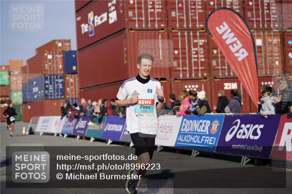 03.10.2025 - Köhlbrandbrückenlauf Michael Burmester http://msf.ph/oto/8996223 03.10.2025 09:59:06 Ziel 1063, 1107, 1383, 1423, 1617, 2948, 3155, 3358, 3837 meine-sportfotos.de