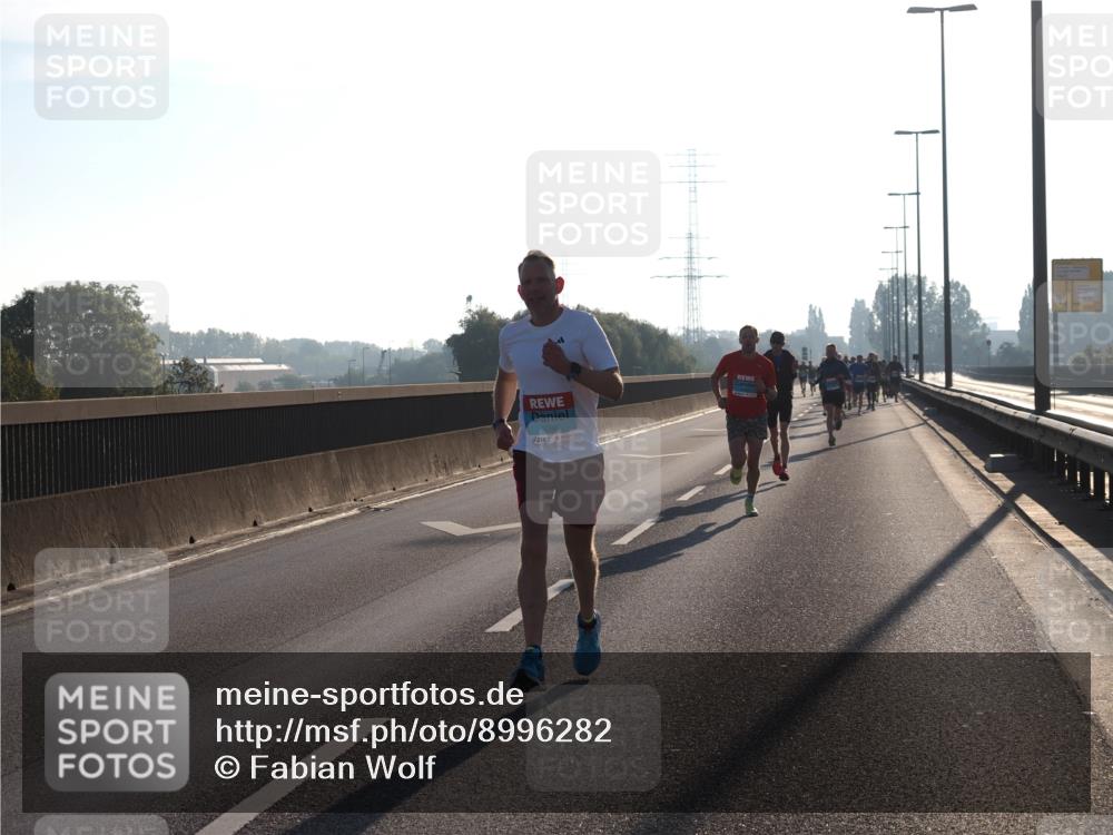 03.10.2025 - Köhlbrandbrückenlauf Fabian Wolf http://msf.ph/oto/8996282 03.10.2025 09:12:47 Position 3 3086 meine-sportfotos.de