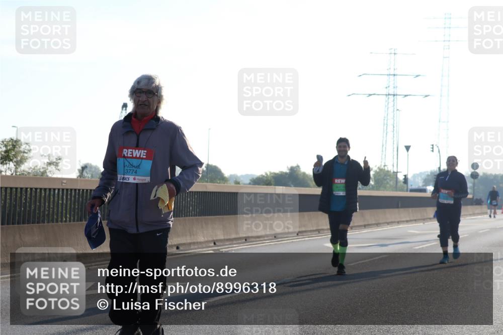 03.10.2025 - Köhlbrandbrückenlauf Luisa Fischer http://msf.ph/oto/8996318 03.10.2025 10:28:22 Position 3 3774 meine-sportfotos.de