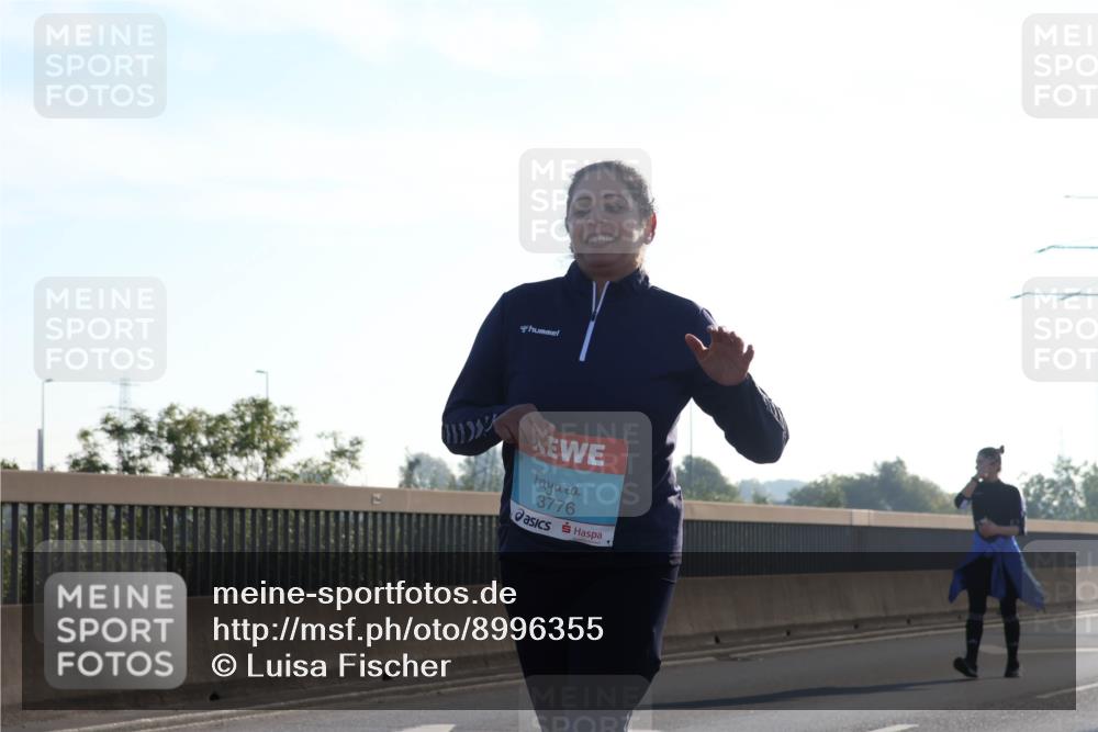 03.10.2025 - Köhlbrandbrückenlauf Luisa Fischer http://msf.ph/oto/8996355 03.10.2025 10:28:27 Position 3 3776 meine-sportfotos.de