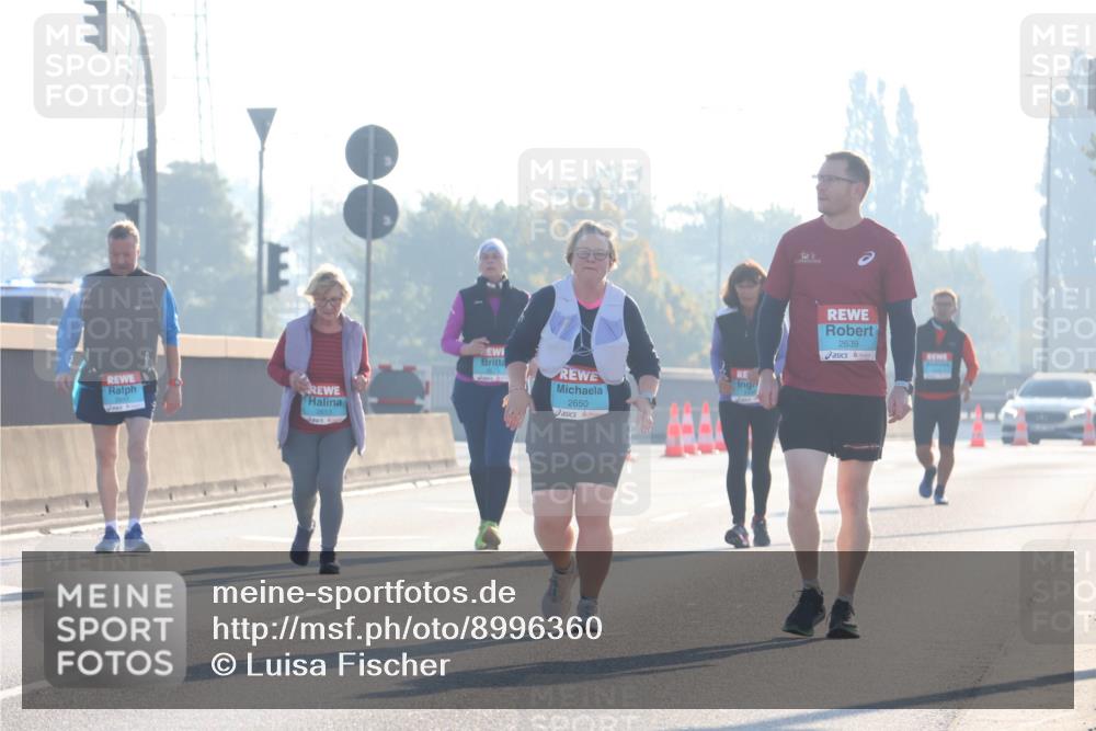 03.10.2025 - Köhlbrandbrückenlauf Luisa Fischer http://msf.ph/oto/8996360 03.10.2025 10:28:35 Position 3 2653, 2650, 2639 meine-sportfotos.de