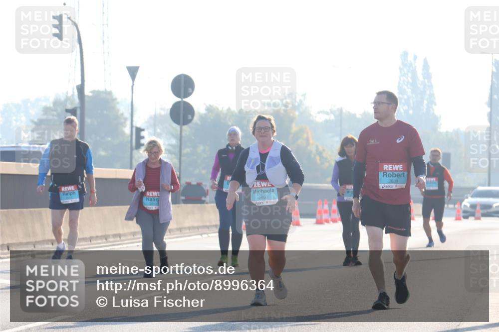 03.10.2025 - Köhlbrandbrückenlauf Luisa Fischer http://msf.ph/oto/8996364 03.10.2025 10:28:35 Position 3 2650, 2639 meine-sportfotos.de