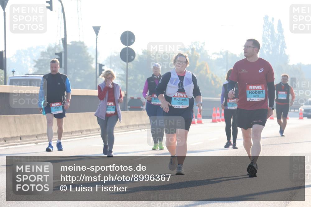 03.10.2025 - Köhlbrandbrückenlauf Luisa Fischer http://msf.ph/oto/8996367 03.10.2025 10:28:35 Position 3 2653, 2639, 2650 meine-sportfotos.de