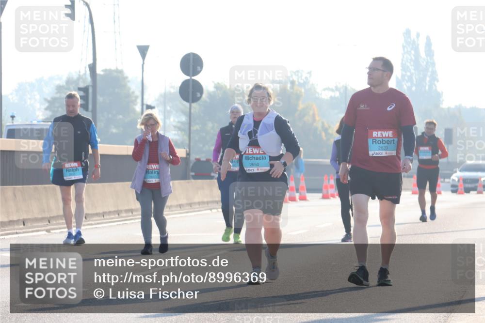 03.10.2025 - Köhlbrandbrückenlauf Luisa Fischer http://msf.ph/oto/8996369 03.10.2025 10:28:36 Position 3 2653, 2650, 2639 meine-sportfotos.de