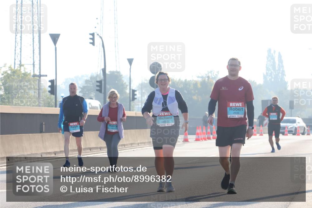 03.10.2025 - Köhlbrandbrückenlauf Luisa Fischer http://msf.ph/oto/8996382 03.10.2025 10:28:37 Position 3 2650, 2639 meine-sportfotos.de
