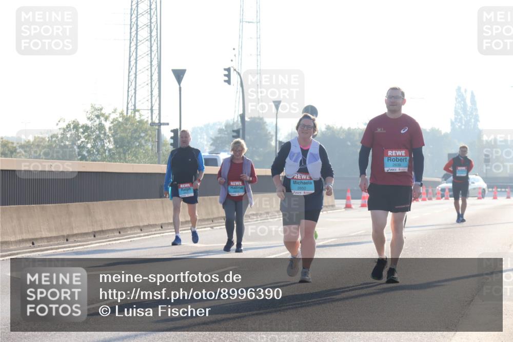 03.10.2025 - Köhlbrandbrückenlauf Luisa Fischer http://msf.ph/oto/8996390 03.10.2025 10:28:38 Position 3 2650, 2639 meine-sportfotos.de