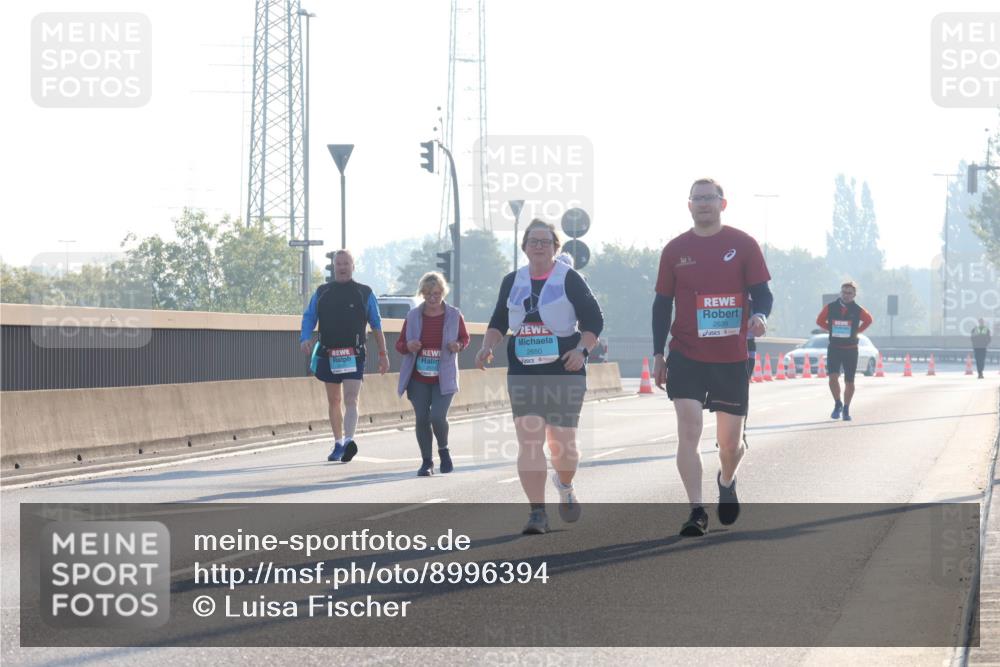 03.10.2025 - Köhlbrandbrückenlauf Luisa Fischer http://msf.ph/oto/8996394 03.10.2025 10:28:39 Position 3 2650 meine-sportfotos.de