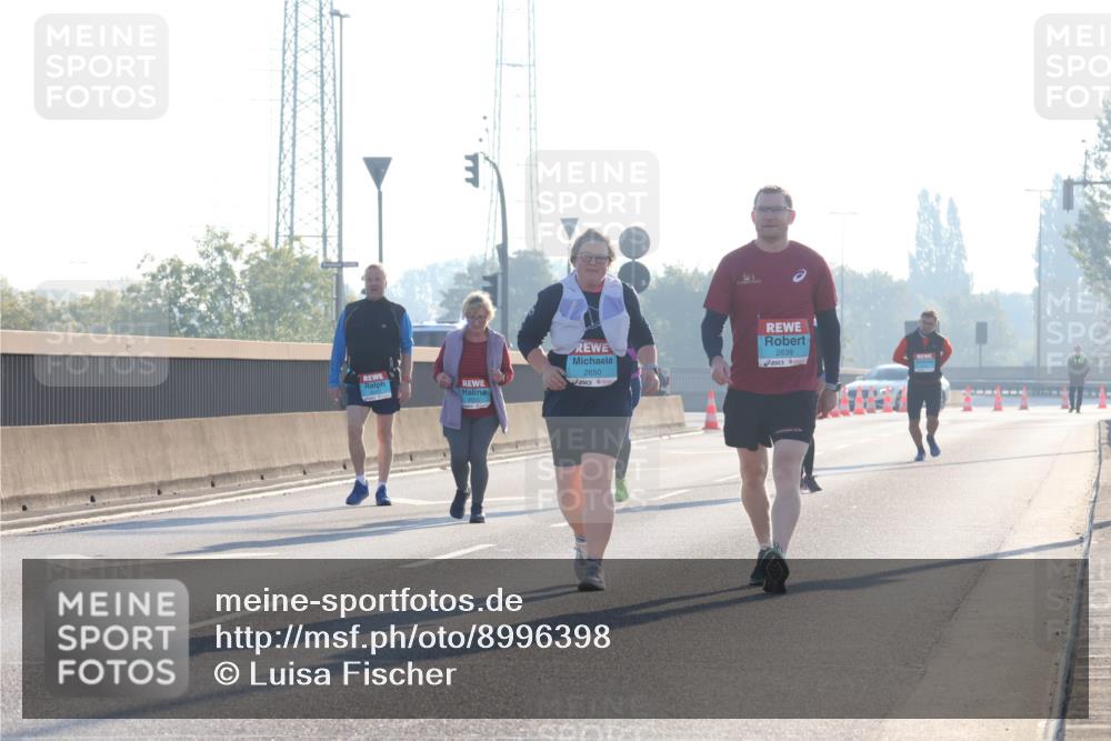 03.10.2025 - Köhlbrandbrückenlauf Luisa Fischer http://msf.ph/oto/8996398 03.10.2025 10:28:39 Position 3 2650, 2639 meine-sportfotos.de