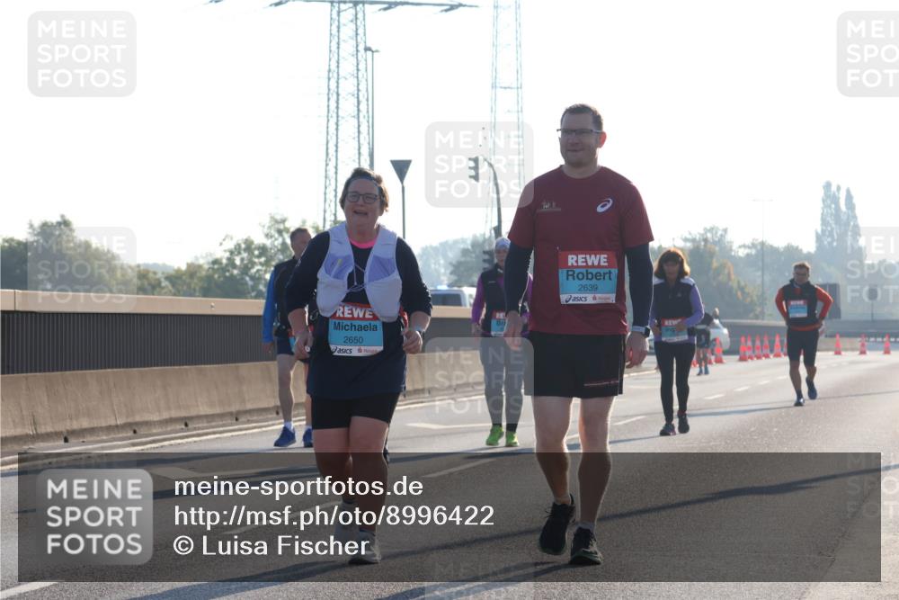 03.10.2025 - Köhlbrandbrückenlauf Luisa Fischer http://msf.ph/oto/8996422 03.10.2025 10:28:42 Position 3 2650, 2639 meine-sportfotos.de