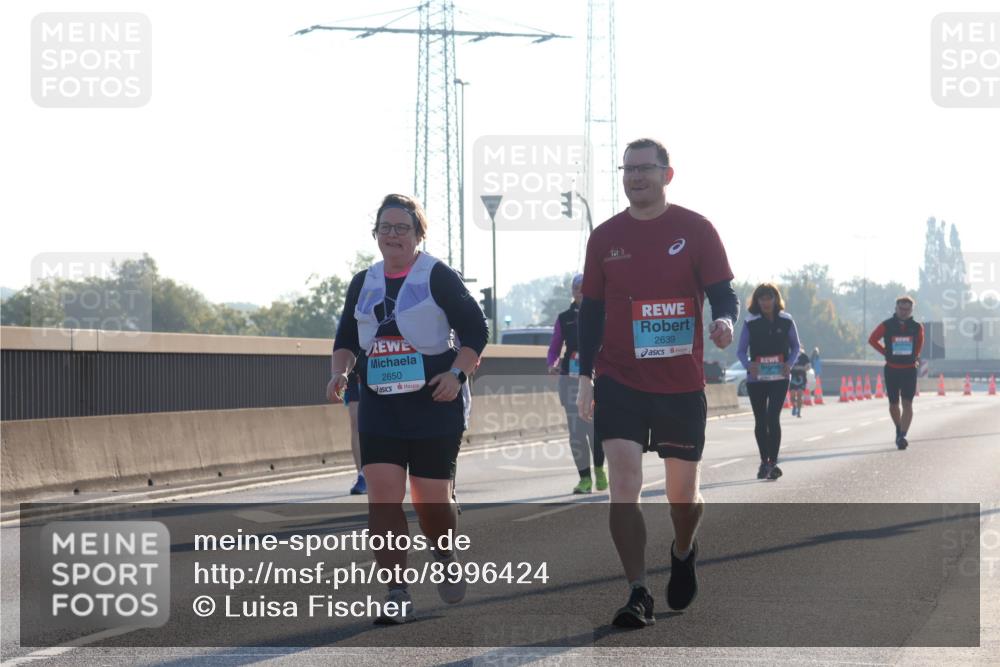 03.10.2025 - Köhlbrandbrückenlauf Luisa Fischer http://msf.ph/oto/8996424 03.10.2025 10:28:42 Position 3 2650, 2639 meine-sportfotos.de