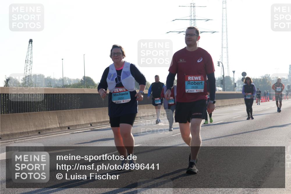 03.10.2025 - Köhlbrandbrückenlauf Luisa Fischer http://msf.ph/oto/8996441 03.10.2025 10:28:45 Position 3 2650, 2639 meine-sportfotos.de
