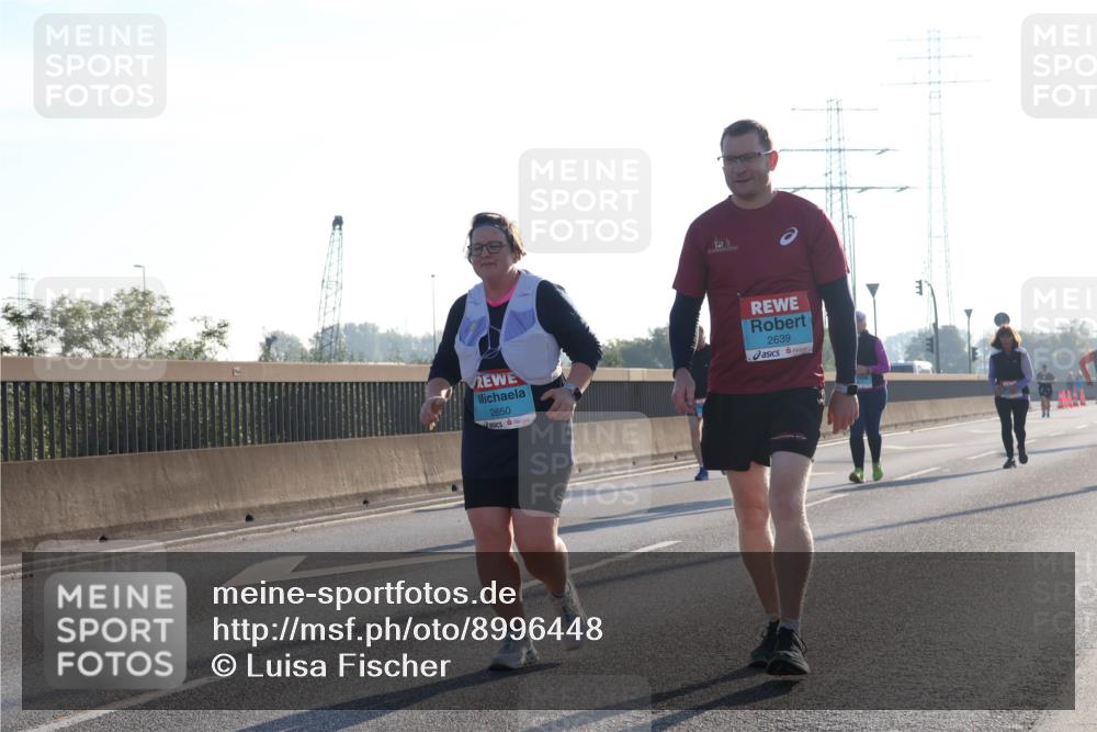 03.10.2025 - Köhlbrandbrückenlauf Luisa Fischer http://msf.ph/oto/8996448 03.10.2025 10:28:45 Position 3 2650, 2639 meine-sportfotos.de