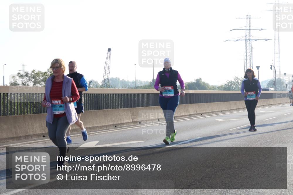 03.10.2025 - Köhlbrandbrückenlauf Luisa Fischer http://msf.ph/oto/8996478 03.10.2025 10:28:50 Position 3 2653 meine-sportfotos.de