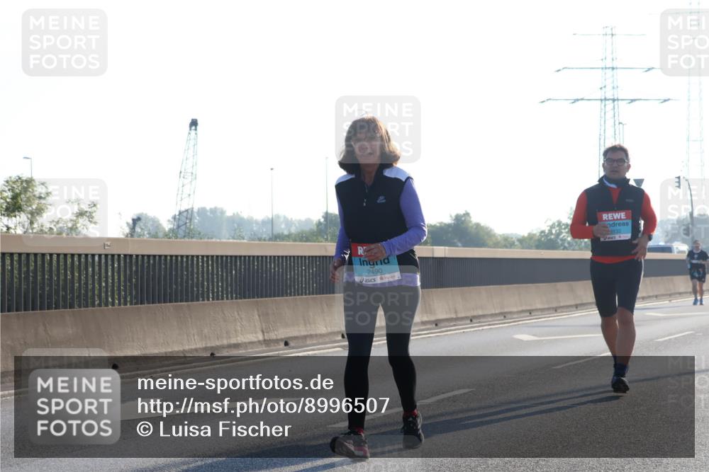 03.10.2025 - Köhlbrandbrückenlauf Luisa Fischer http://msf.ph/oto/8996507 03.10.2025 10:28:54 Position 3 2490, 2132 meine-sportfotos.de