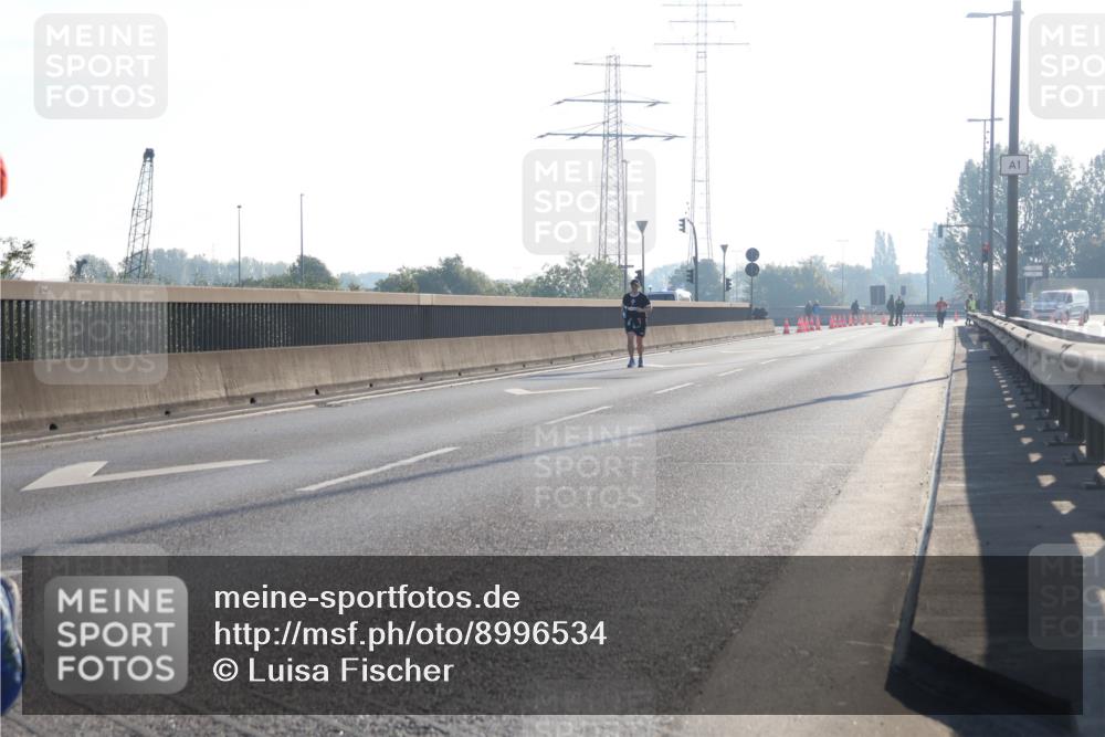 03.10.2025 - Köhlbrandbrückenlauf Luisa Fischer http://msf.ph/oto/8996534 03.10.2025 10:28:58 Position 3 1 meine-sportfotos.de